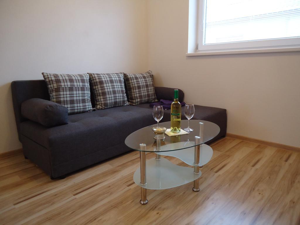 Apartman Valentka Besenova Quarto foto